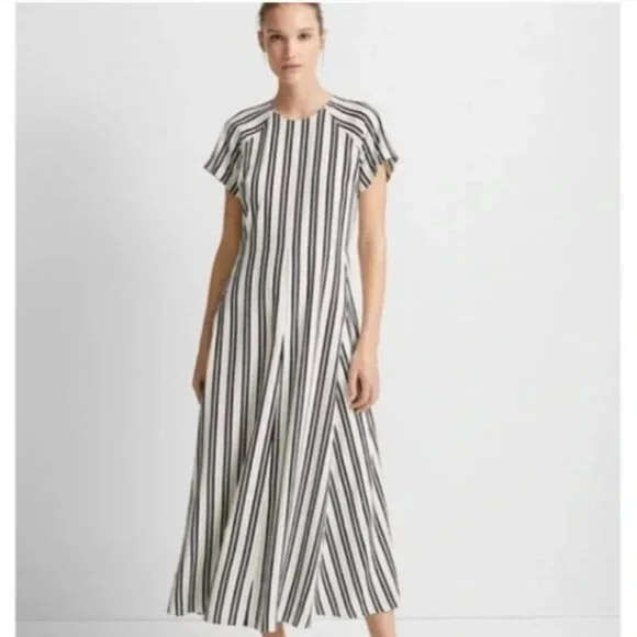 club monaco black and white dress Stylishly striped, ideal for sunny days and evening soires. Discover our Milano Strapless Maxi Dress